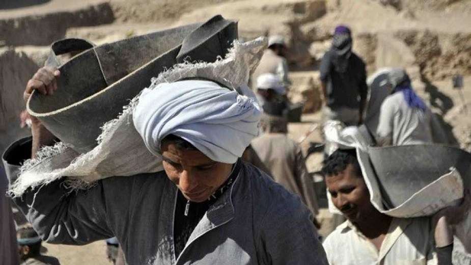 رابط تسجيل العمالة الغير منتظمة 1000 جنيه 2024 عبر www.manpower.gov.eg
