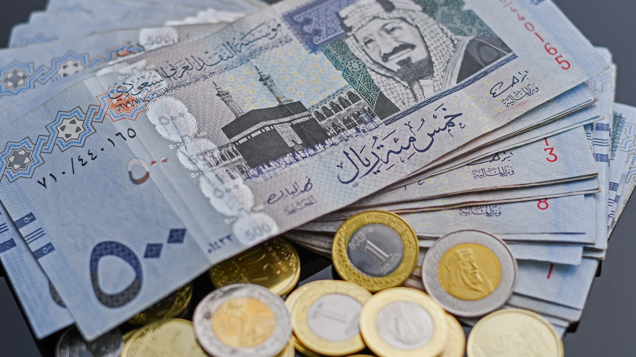 الآن سعر الريال السعودي اليوم الاحد 19 مايو 2024 مقابل الجنية المصري في السوق السوداء