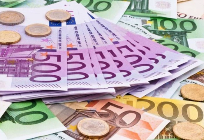 “الايطالى بكام” تعرف على سعر اليورو اليوم الخميس 20 يونيو 2024 فى البنوك المصرية مقابل الجنيه المصرى