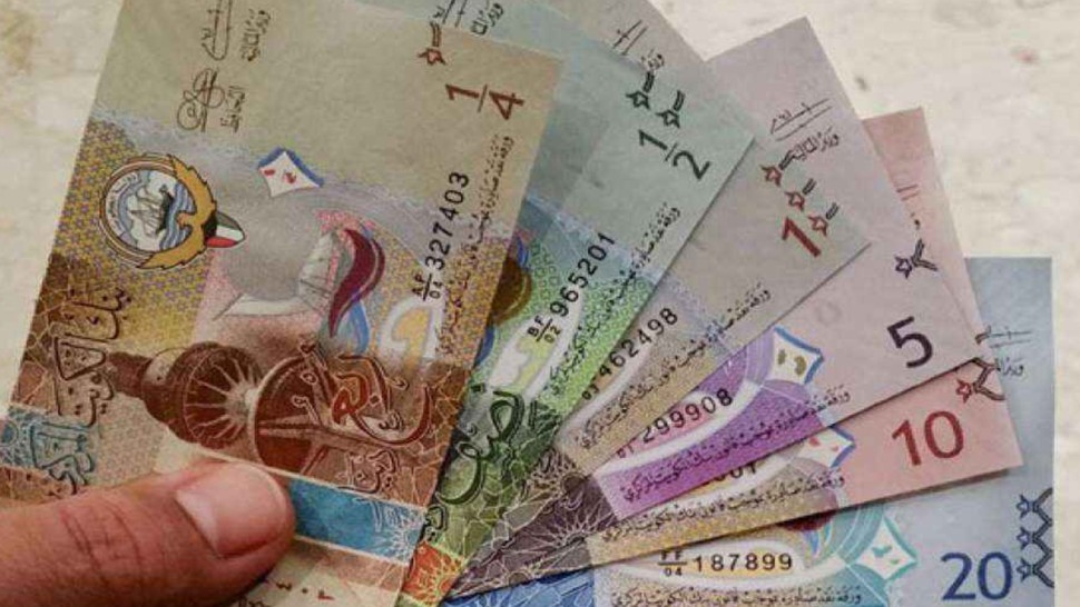 “الكويتي بكام” سعر الدينار اليوم الخميس 13 يونيو 2024 في السوق السوداء والبنوك المصرية