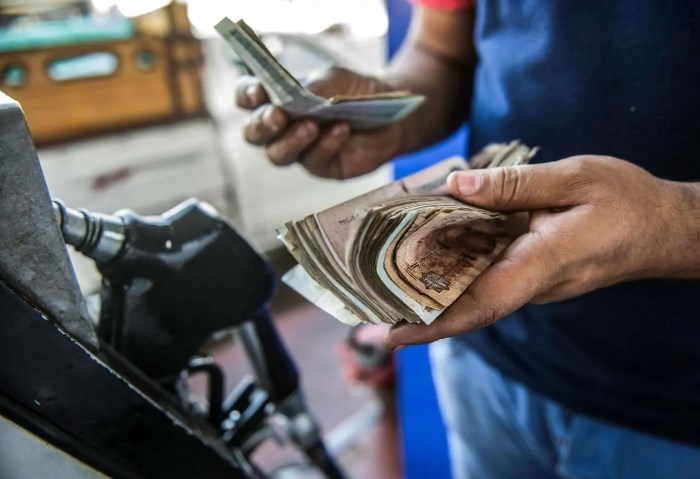 “التفويلة بكام” اسعار البنزين اليوم السبت 22 يونيو 2024 فى محطات الوقود المصريه وأسعار البترول