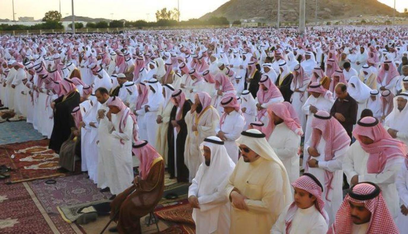 “بالتوقيت المحلى” موعد صلاة عيد الاضحي في اليمن 2024-1445 ورسائل تهنئة بمناسبة عيد الاضحى المبارك