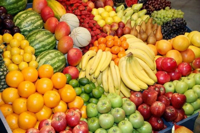 إستقرار اسعار الفاكهة اليوم الأثنين 3 يونيو 2024 داخل سوق العبور