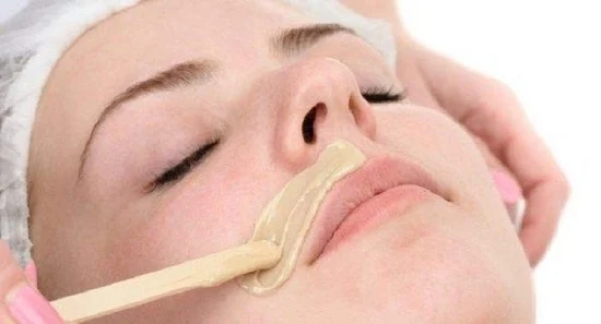 وصفات طبيعية هائلة ….  كيفية إزالة الشعر من البشرة وبدون أي الم