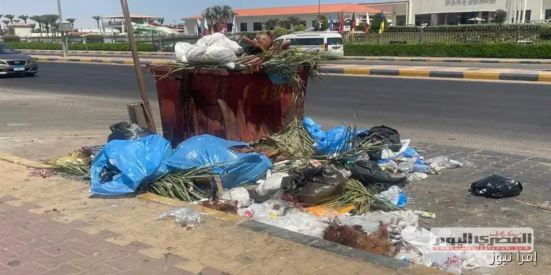 أهالي الغردقة يعبرون عن استيائهم من تراكم القمامة وإهمال خدمات النظافة في الأحياء الشعبية
