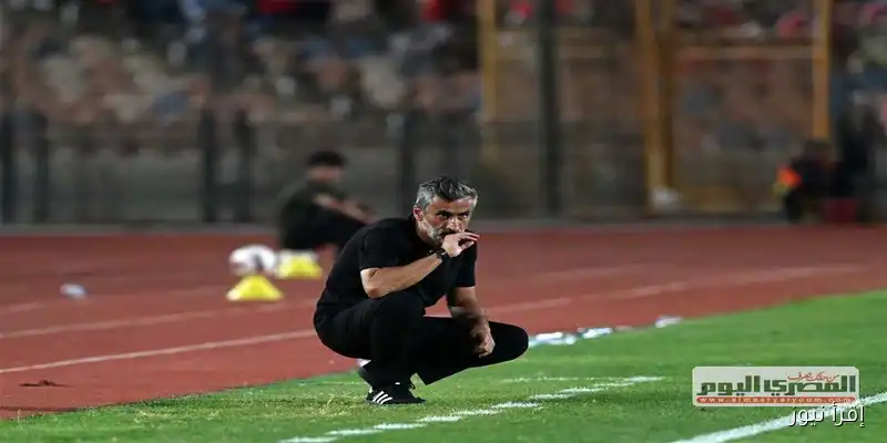 الأهلي يحقق الفوز رغم غياب المدرب: نجم الزمالك السابق يوجه انتقادات حادة لريبيرو