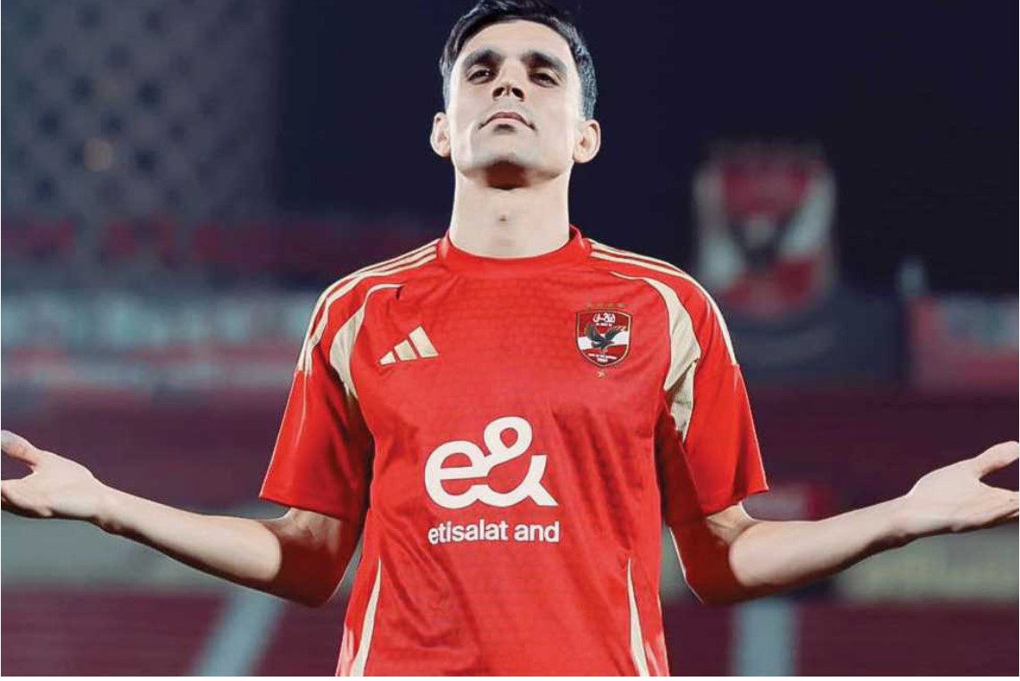 بن شرقي لاعب النادي الأهلي المصري