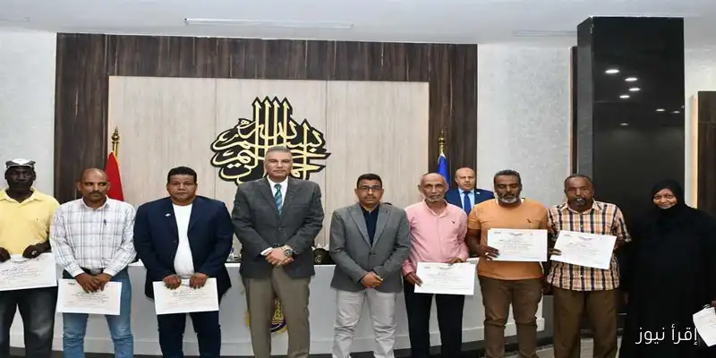 محافظ أسوان يكرم موظفي الإيرادات تقديرًا لجهودهم في تعزيز التحصيل وزيادة الموارد الذاتية