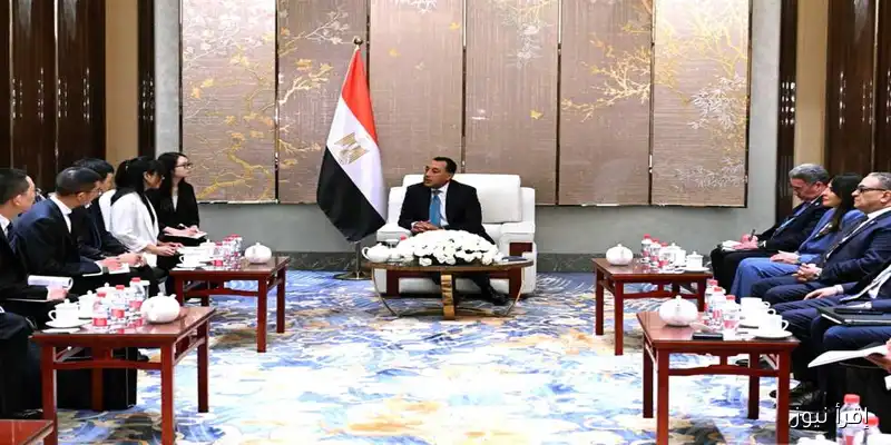 مدبولي يجتمع مع رئيسة شركة جيانغسو فينغهاي لتعزيز توطين صناعة مكونات محطات تحلية المياه والطاقة المتجددة