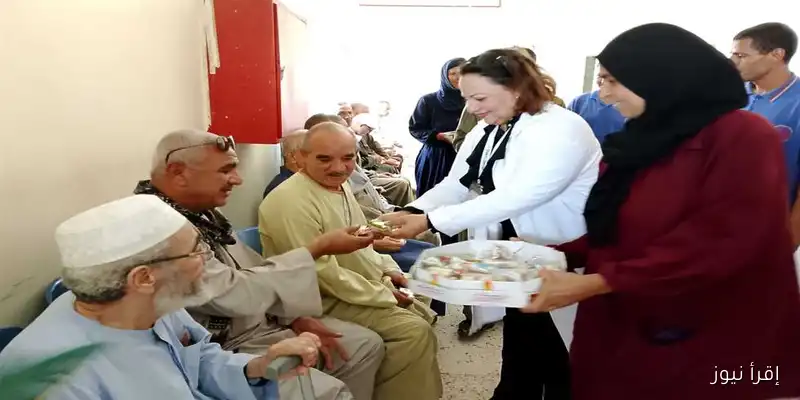 احتفال طبيبة قبطية بالمولد النبوي: توزيع حلوى مميزة على موظفي ومرتادي عيادات التأمين الصحي في الفشن