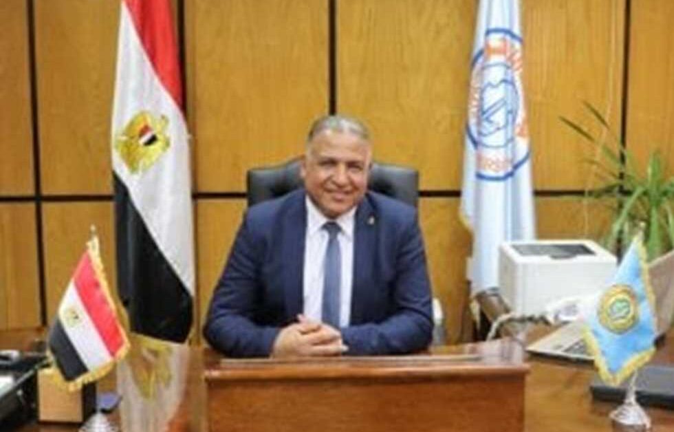استقالة نائب رئيس جامعة الأزهر لفرع البنات: شكاوى ومخالفات تثير الجدل