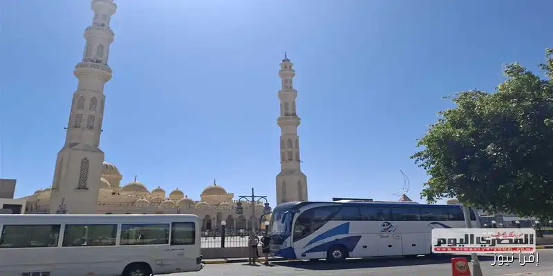 اكتشف روعة مسجد الميناء الكبير بالغردقة: تحفة معمارية ومركز إسلامي متعدد اللغات ضمن جولات السيتي تورز