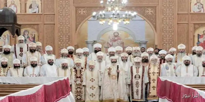 الأنبا مينا يقود اجتماع مجمع كهنة إيبارشية برج العرب والعامرية لمناقشة تطوير العمل الرعوي والروحي (صور)