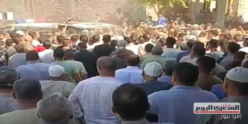 تشييع مهيب لأسرة ضحايا حادث السيارة في البحيرة: يوم حزين يلامس قلوب الآلاف
