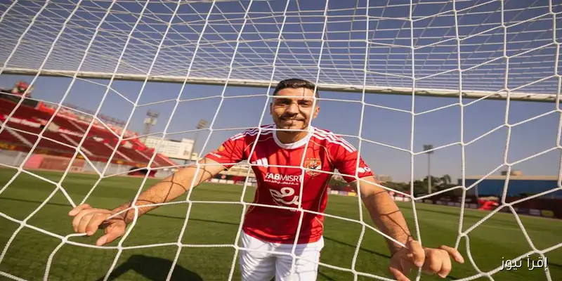 خالد الغندور ينتقد محمد شريف: الأهلي يتدخل لمنع انتقاله للزمالك!