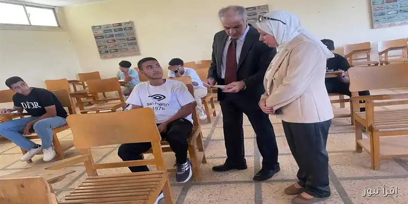 رئيس جامعة أسوان يراقب سير امتحانات كلية تكنولوجيا المصايد والأسماك لضمان نجاح الطلاب