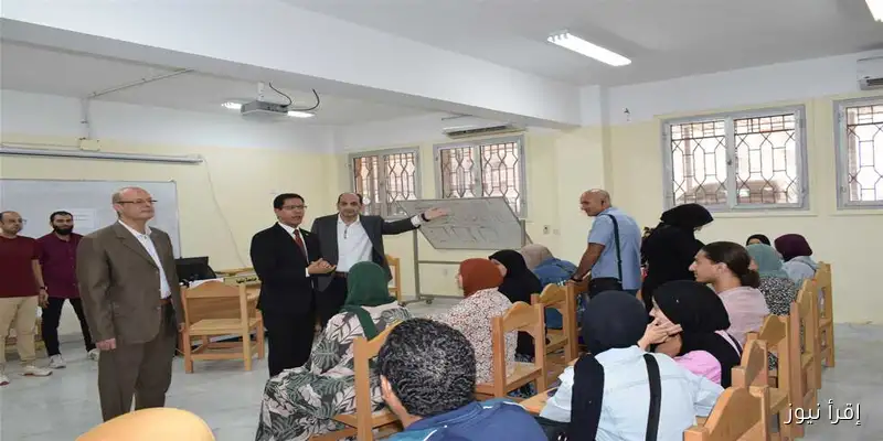 رئيس جامعة بنها يثني على تجهيزات كلية الآداب لاستقبال العام الدراسي الجديد خلال زيارته التفقدية