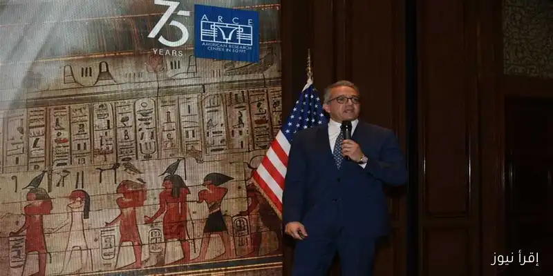 فرنسا تكرم خالد العناني بجائزة جوقة الشرف برتبة فارس