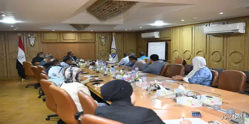 محافظ قنا يتناول دراسة جدوى تشغيل كورنيش النيل بالتعاون مع القطاع الخاص