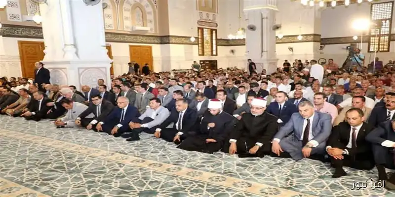 وزراء ومفتي الجمهورية يتحدون في صلاة الجمعة بمسجد الفتح بالزقازيق