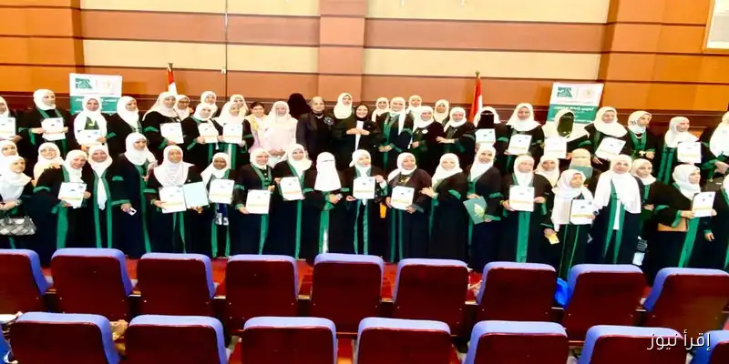 وزير الأوقاف يكرم واعظات المجموعة الثالثة في ختام دورة التوعية بقضية الغُرم بالتعاون مع مؤسسة مصر الخير