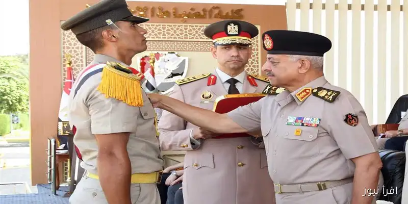 وزير الدفاع يشارك في حفل تخرج الدفعة (168) من كلية الضباط الاحتياط: تكريم للتميز العسكري